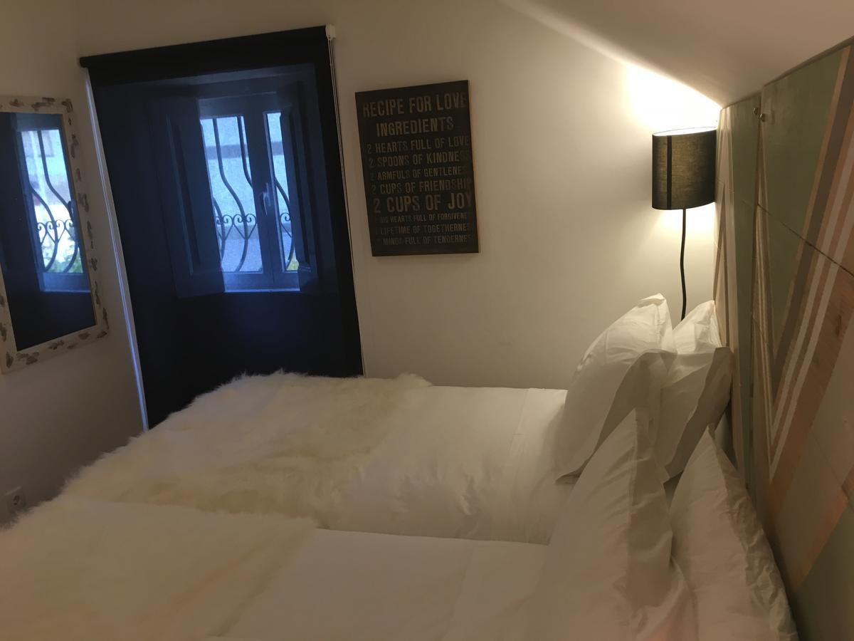 Lucky'S Guesthouse São João do Estoril Εξωτερικό φωτογραφία